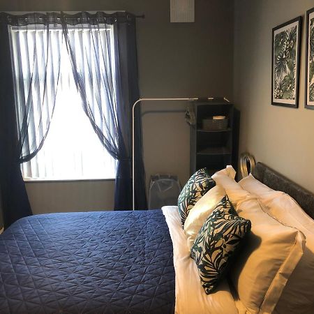 3. Stylish Private Double Room Near Manchester City Centre Exterior photo
