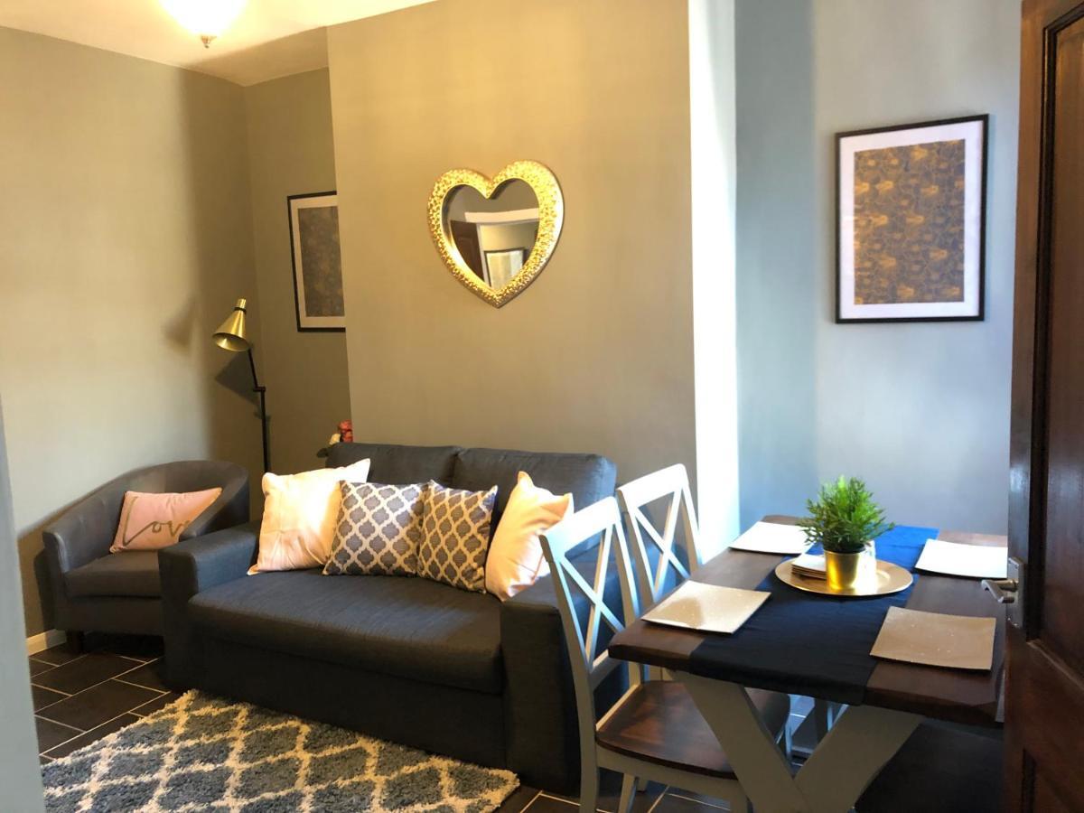 3. Stylish Private Double Room Near Manchester City Centre Exterior photo