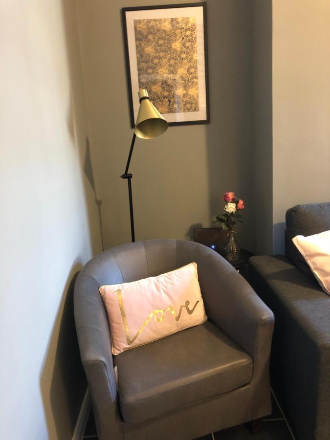 3. Stylish Private Double Room Near Manchester City Centre Exterior photo