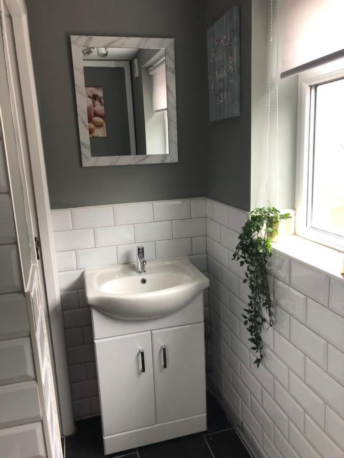 3. Stylish Private Double Room Near Manchester City Centre Exterior photo