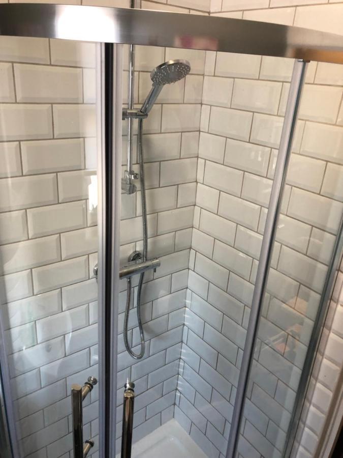 3. Stylish Private Double Room Near Manchester City Centre Exterior photo